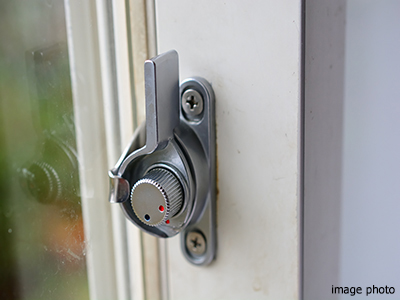 鍵付クレセント｜乃木坂パークハウス